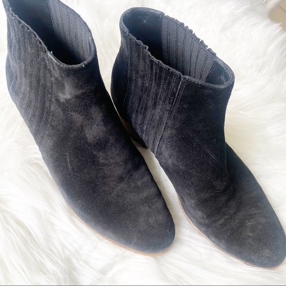 VINCE Haider Suede Chelsea Pull On Stacked Heel Ankle Bootie Black, Size 6 - Picture 7 of 14